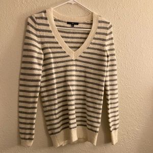 V neck knit sweater XS